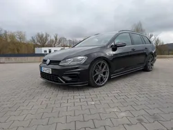 Schwarz Gebraucht 2018 VW Golf VII R Kombi | 19.390 € (Guter Preis)