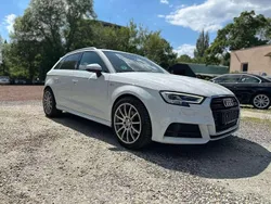 Gletscherweiß metallic Gebraucht 2016 Audi A3 Sportback S-Line Kombi | 16.499 € (Fairer Preis)