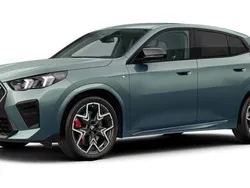 Grün Gebraucht 2024 BMW X2 Luxury Line SUV | 57.207 €