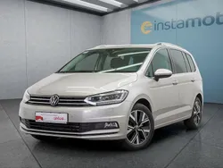 Silber Gebraucht 2024 VW Touran Van / Kleinbus | 35.799 € (Fairer Preis)
