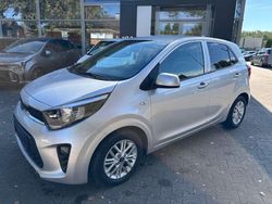 Silber Gebraucht 2022 Kia Picanto Vision Kleinwagen | 14.888 € (Etwas zu teuer)
