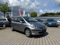 Silber Gebraucht 2006 Honda Jazz LS Kleinwagen | 3.450 € (Fairer Preis)