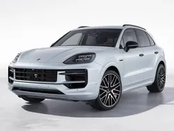 Dolomitsilbermetallic Neu 2024 Porsche Cayenne S E-Hybrid SUV | 173.866 € (Teuer)