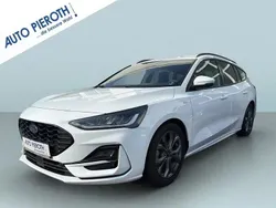 Weiß Gebraucht 2024 Ford Focus ST-Line Limousine | 27.850 € (Fairer Preis)