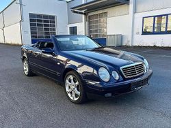 Blau Gebraucht 1998 Mercedes CLK200 Sport Edition Cabrio | 8.600 € (Fairer Preis)