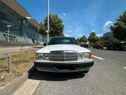 Weiß Gebraucht 1993 Mercedes 190 Limousine | 4.000 €