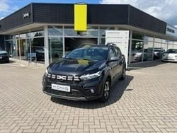 Schwarz Gebraucht 2023 Dacia Sandero Expression Kleinwagen | 17.799 € (Fairer Preis)