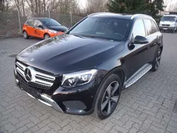 Obsidianschwarz metalliclack Gebraucht 2017 Mercedes GLC220 SUV | 26.400 € (Fairer Preis)