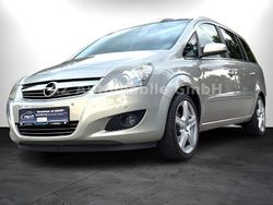 Beige Gebraucht 2009 Opel Zafira Van / Kleinbus | 8.200 €