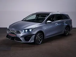 Silver metallic Gebraucht 2023 Kia Ceed Sportswagon Platinum Kombi | 23.449 € (Superpreis)