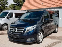 Blau Gebraucht 2015 Mercedes V250 Edition 1 Van / Kleinbus | 17.859 €