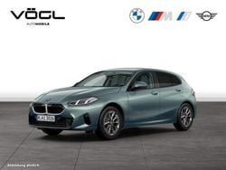 Grün Neu 2025 BMW 120 Sport Line Kleinwagen | 30.800 € (Superpreis)