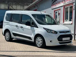 Weiß Gebraucht 2017 Ford Tourneo Connect Van / Kleinbus | 12.795 € (Fairer Preis)