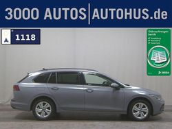 Grau Gebraucht 2022 VW Golf VIII Life Limousine | 19.280 € (Superpreis)