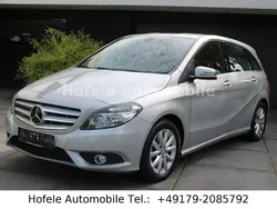 Silber Gebraucht 2014 Mercedes B180 Van / Kleinbus | 13.450 € (Fairer Preis)