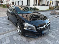 Schwarz Gebraucht 2015 Mercedes A200 AMG line Limousine | 10.950 € (Fairer Preis)