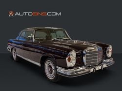 Rot Gebraucht 1971 Mercedes 280 SE Coupé | 174.888 €