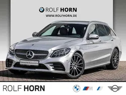 Iridiumsilber metallic Gebraucht 2020 Mercedes C180 AMG line Kombi | 25.520 € (Fairer Preis)