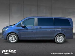 Sodalithblau Gebraucht 2024 Mercedes EQV300 Van / Kleinbus | 53.490 € (Etwas zu teuer)