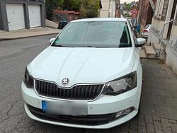Weiß Gebraucht 2017 Skoda Fabia Kleinwagen | 5.800 € (Superpreis)