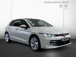 Weiß Gebraucht 2024 VW Golf Life Limousine | 22.990 € (Guter Preis)
