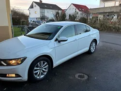 Weiß Gebraucht 2015 VW Passat Comfortline Limousine | 12.000 € (Fairer Preis)