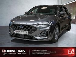 Grau Neu 2025 Ford Focus ST-Line Limousine | 30.979 € (Etwas zu teuer)
