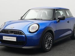 Blau Gebraucht 2024 Mini Cooper Classic Kleinwagen | 24.589 € (Guter Preis)