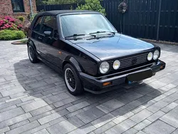 Schwarz Gebraucht 1993 VW Golf Cabriolet Sportline Cabrio | 13.990 €