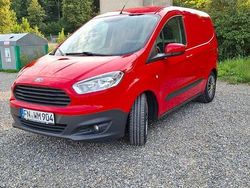 Rot Gebraucht 2016 Ford Transit Van / Kleinbus | 6.900 € (Fairer Preis)