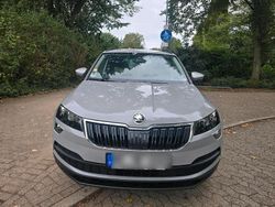 Grau Gebraucht 2022 Skoda Karoq SUV | 19.500 € (Superpreis)