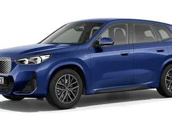 Blau Gebraucht 2024 BMW iX1 Luxury Line SUV | 44.753 € (Etwas zu teuer)