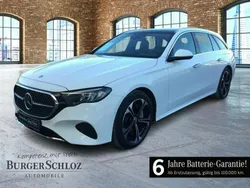 Andere farbe Gebraucht 2023 Mercedes E300 Avantgarde Kombi | 50.500 € (Fairer Preis)
