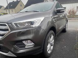Grau Gebraucht 2020 Ford Kuga Titanium SUV | 19.100 € (Fairer Preis)