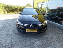 Schwarz Gebraucht 2019 Opel Astra Kombi | 10.700 € (Etwas zu teuer)