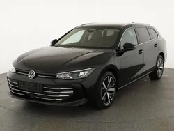 Grenadillschwarz metallic Neu 2025 VW Passat Pro Kombi | 47.445 € (Fairer Preis)
