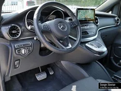Schwarz Gebraucht 2022 Mercedes V300 Avantgarde Van / Kleinbus | 62.500 € (Teuer)