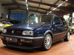 Blau Gebraucht 1997 VW Golf III GTI Limousine | 16.980 €