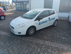 Weiß Gebraucht 2009 Fiat Grande Punto Active Kleinwagen | 2.299 € (Fairer Preis)