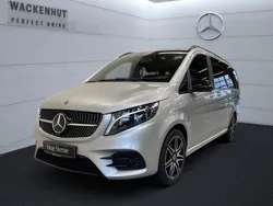 Brillantsilber metallic Gebraucht 2023 Mercedes V300 AMG Van / Kleinbus | 68.900 € (Etwas zu teuer)