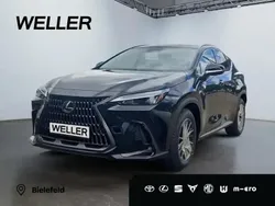 Graphitschwarz metallic Neu 2025 Lexus NX450h+ SUV | 64.990 € (Guter Preis)