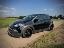 Schwarz Gebraucht 2017 Opel Adam Rocks Rocks S Kleinwagen | 12.500 € (Etwas zu teuer)