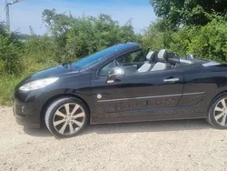 Schwarz Gebraucht 2012 Peugeot 207 CC Roland Garros Cabrio | 5.400 € (Etwas zu teuer)
