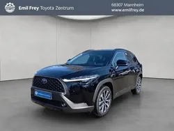 Cement grey Gebraucht 2025 Toyota Corolla Cross SUV | 36.990 € (Fairer Preis)