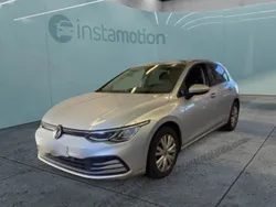 Silber Gebraucht 2022 VW Golf VIII Active Limousine | 19.600 € (Guter Preis)