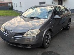 Grau Gebraucht 2005 Nissan Primera Limousine | 2.900 €