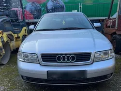 Silber Gebraucht 2000 Audi A4 Kombi | 1.100 € (Fairer Preis)