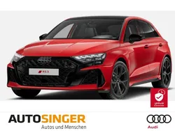 Progressivrot metallic Neu 2025 Audi RS3 Sportback Sport Kleinwagen | 70.980 € (Fairer Preis)