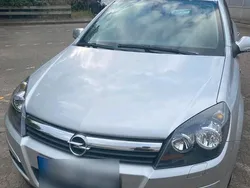 Silber Gebraucht 2004 Opel Astra Limousine | 3.200 € (Fairer Preis)