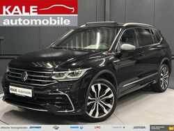 Schwarz metallic (deep black perleffekt) Gebraucht 2022 VW Tiguan Allspace R-line SUV | 35.890 € (Fairer Preis)